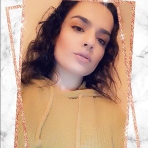 Meet your Posher, Maria